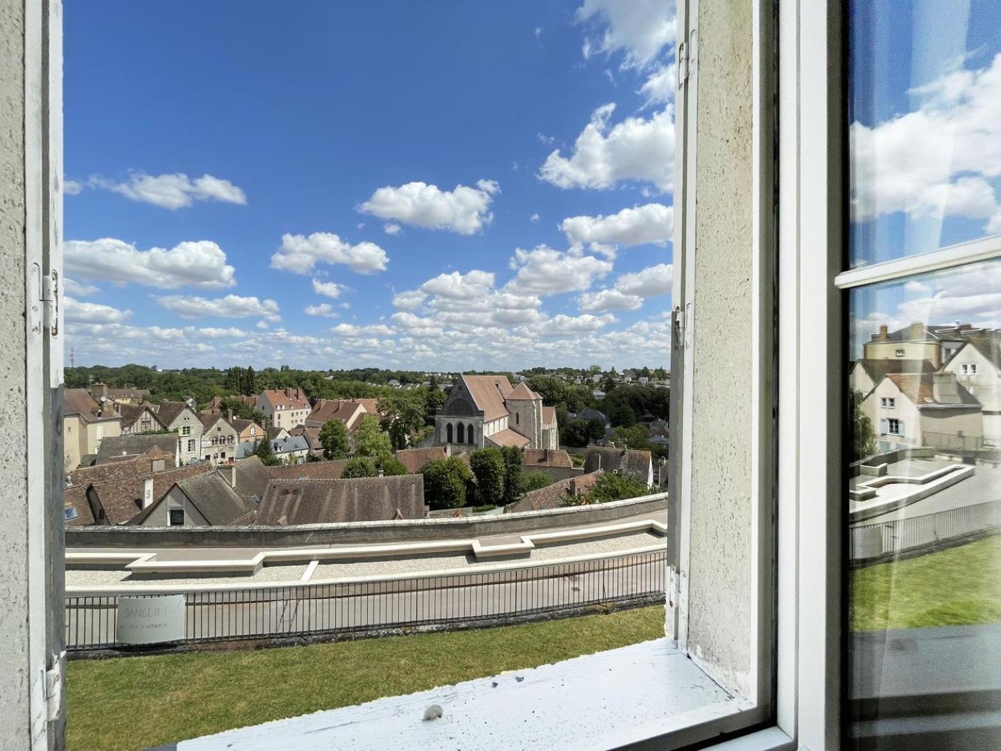 L'Horizon - Entree Independante - Parking Apartment ชาร์ตร ภายนอก รูปภาพ